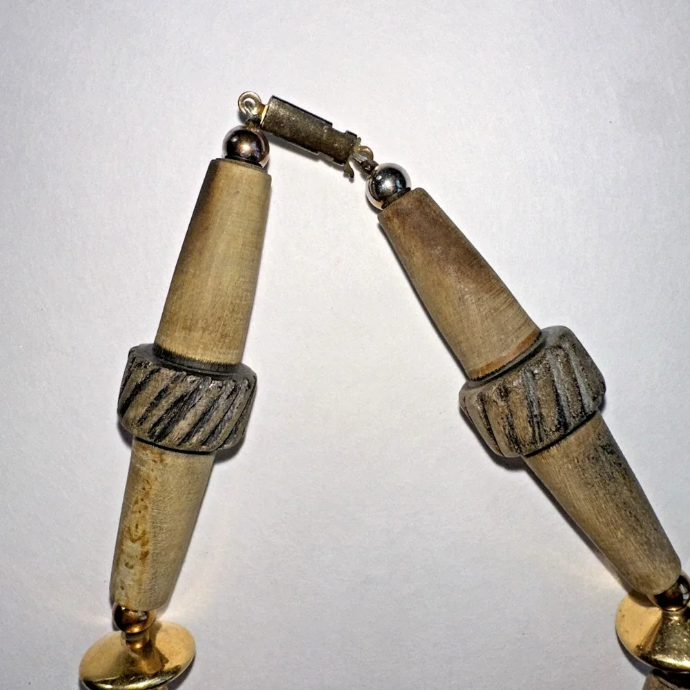Vintage Tribal Pendant Necklace Women 20in Tan Gold Brutalist Boho Statement